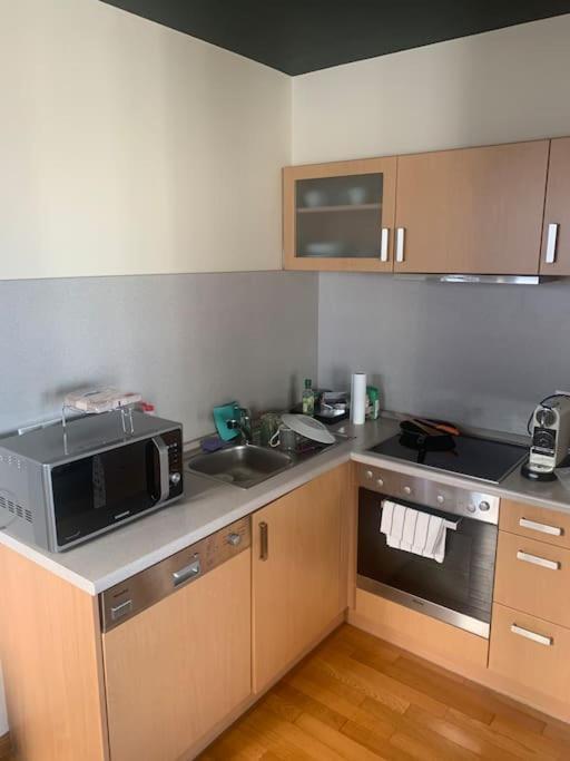 Imádnivaló medencés hotellakás szaunával. Budapest Extérieur photo